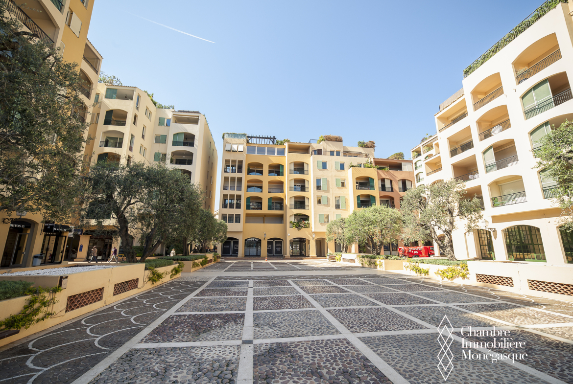 Quartier Fontvieille – Quiet offices overlooking gardens