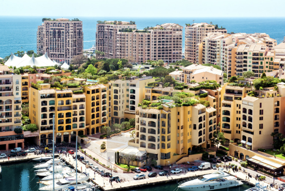 Quartier Fontvieille – Quiet offices overlooking gardens