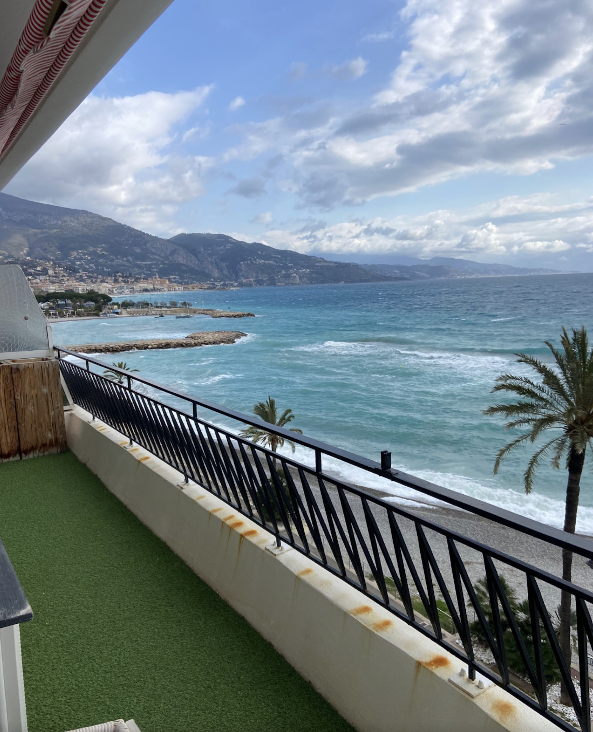 capture-d-e-cran-2025-05-06-a-09.30.58-1746517348-scaled-1 ROQUEBRUNE CAP MARTIN FOR SALE 3 P SEA FRONT