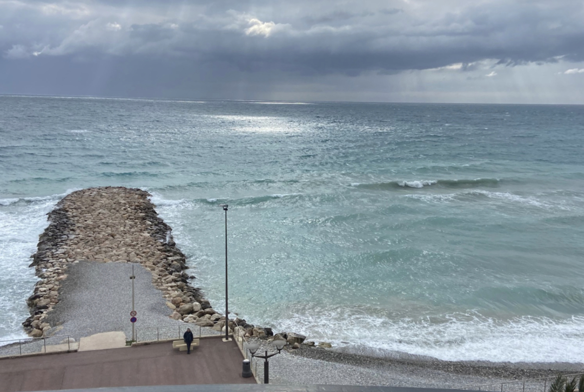 ROQUEBRUNE CAP MARTIN FOR SALE 3 P SEA FRONT