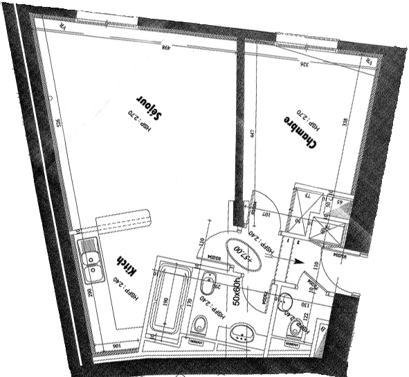 LARGE 2-ROOM APARTMENT IN MIXED USE WITH PARKING