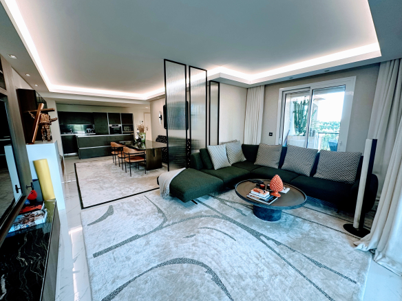 Fontvieille – 3/4 rooms Sublime renovated apartment with panoramic terrace and sea view