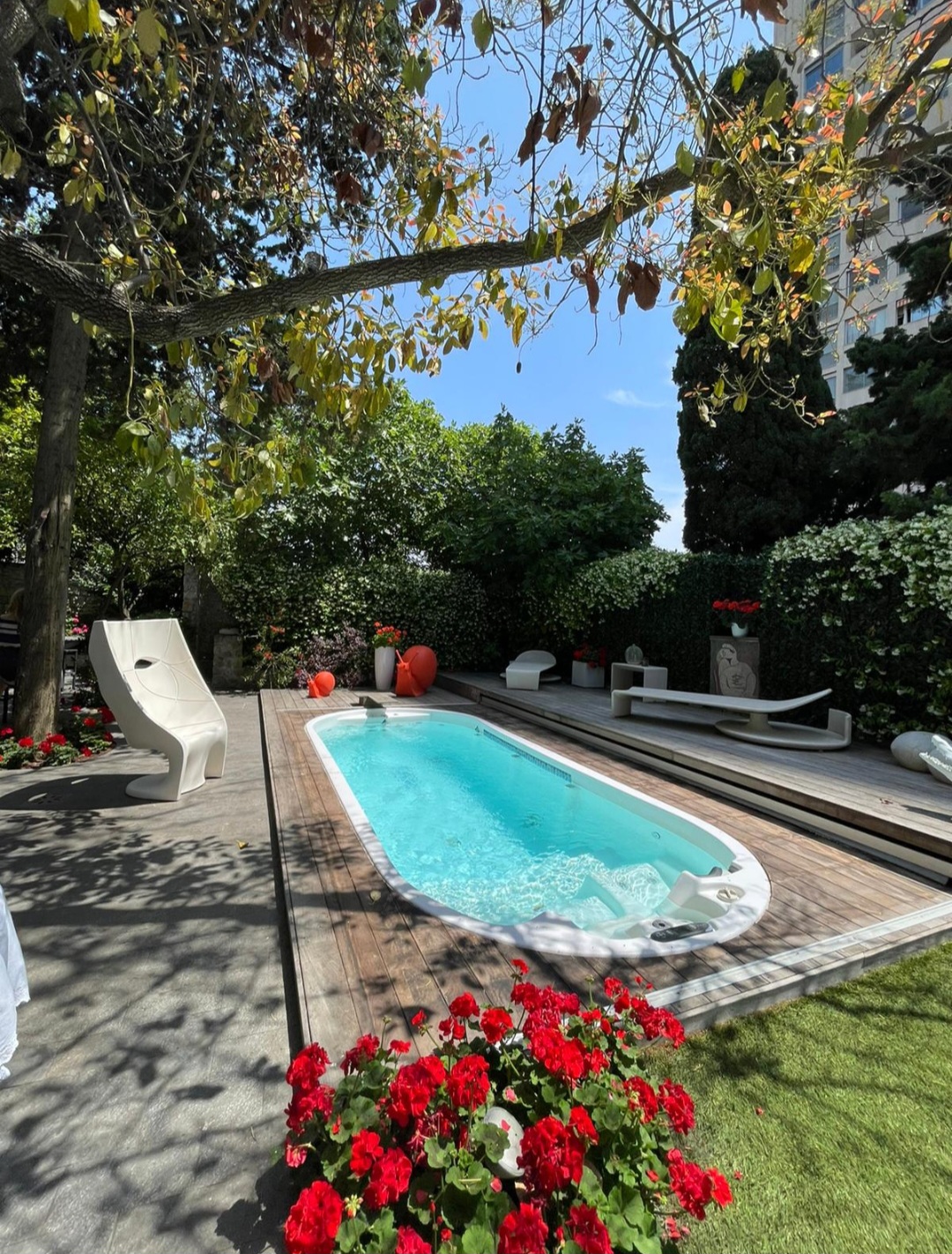 screenshot-20250904-090443-whatsapp-1756992726 Prestigious address: unique villa with pool and green spaces in Monaco