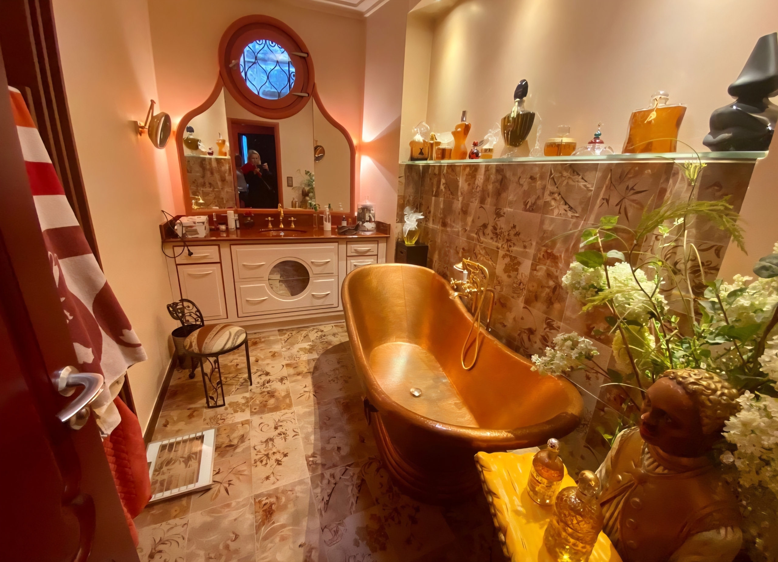 screenshot-20250904-090449-whatsapp-1756992731-scaled-1 Prestigious address: unique villa with pool and green spaces in Monaco