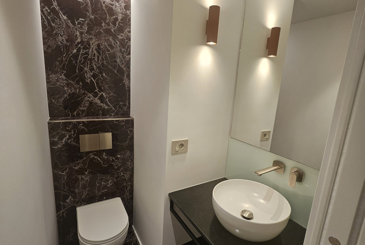 Condamine – 5 Rooms for sale near the port
