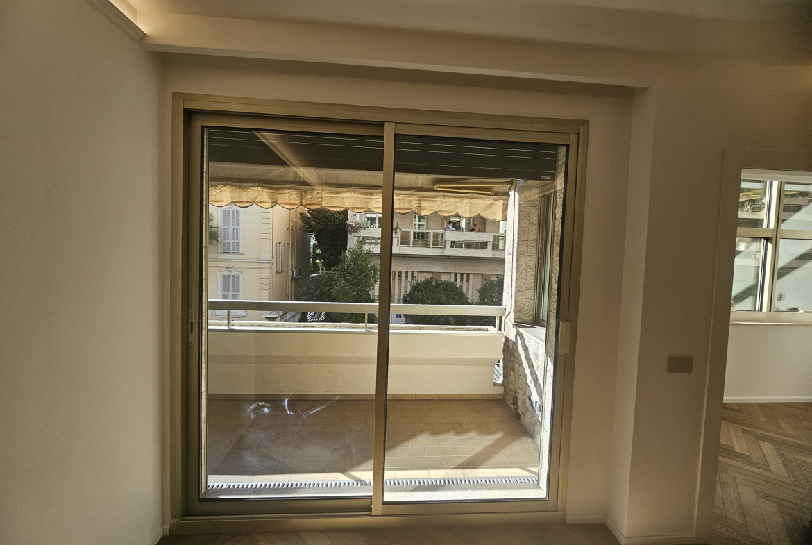 Condamine – 5 Rooms for sale near the port