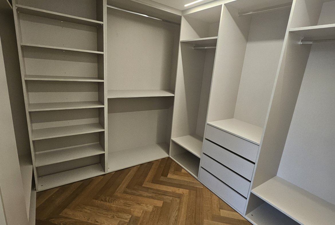 Condamine – 5 Rooms for sale near the port