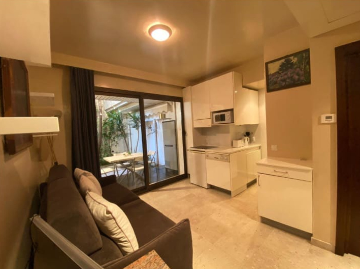 capture-d-e-cran-2025-09-23-a-14.43.02-1758632234 Charming furnished studio in quiet location with garden