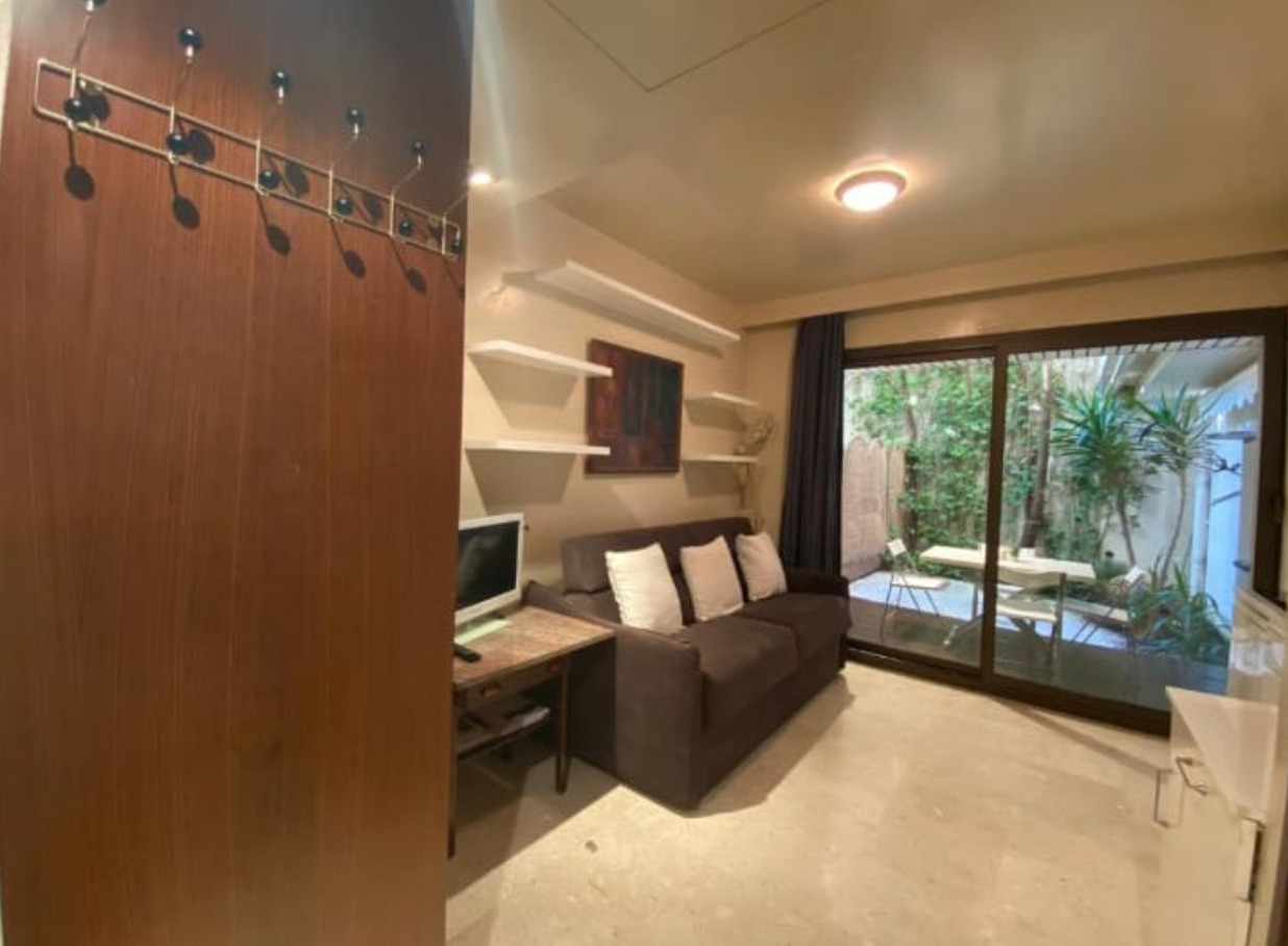 capture-d-e-cran-2025-09-23-a-14.43.18-1758632235 Charming furnished studio in quiet location with garden