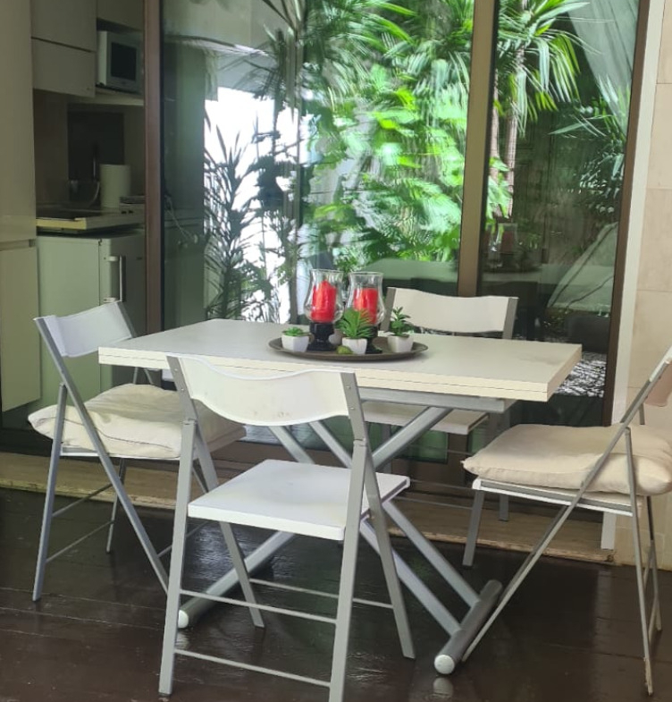 Charming furnished studio in quiet location with garden