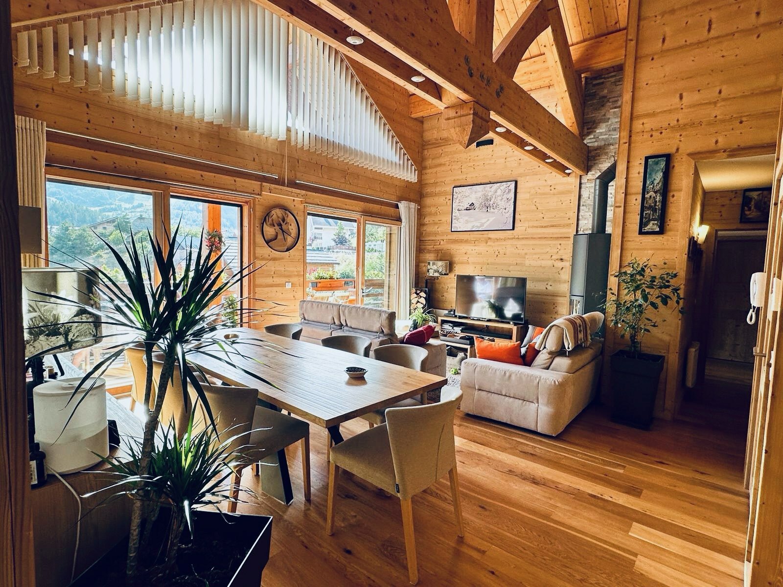 135fbe49-1-1-1763974724 AURON 4 ROOMS PRIVATE ACCESS PANORAMIC VIEW
