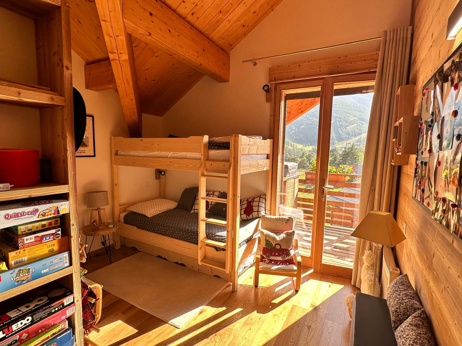 afb94bc6-1-1763974724 AURON 4 ROOMS PRIVATE ACCESS PANORAMIC VIEW