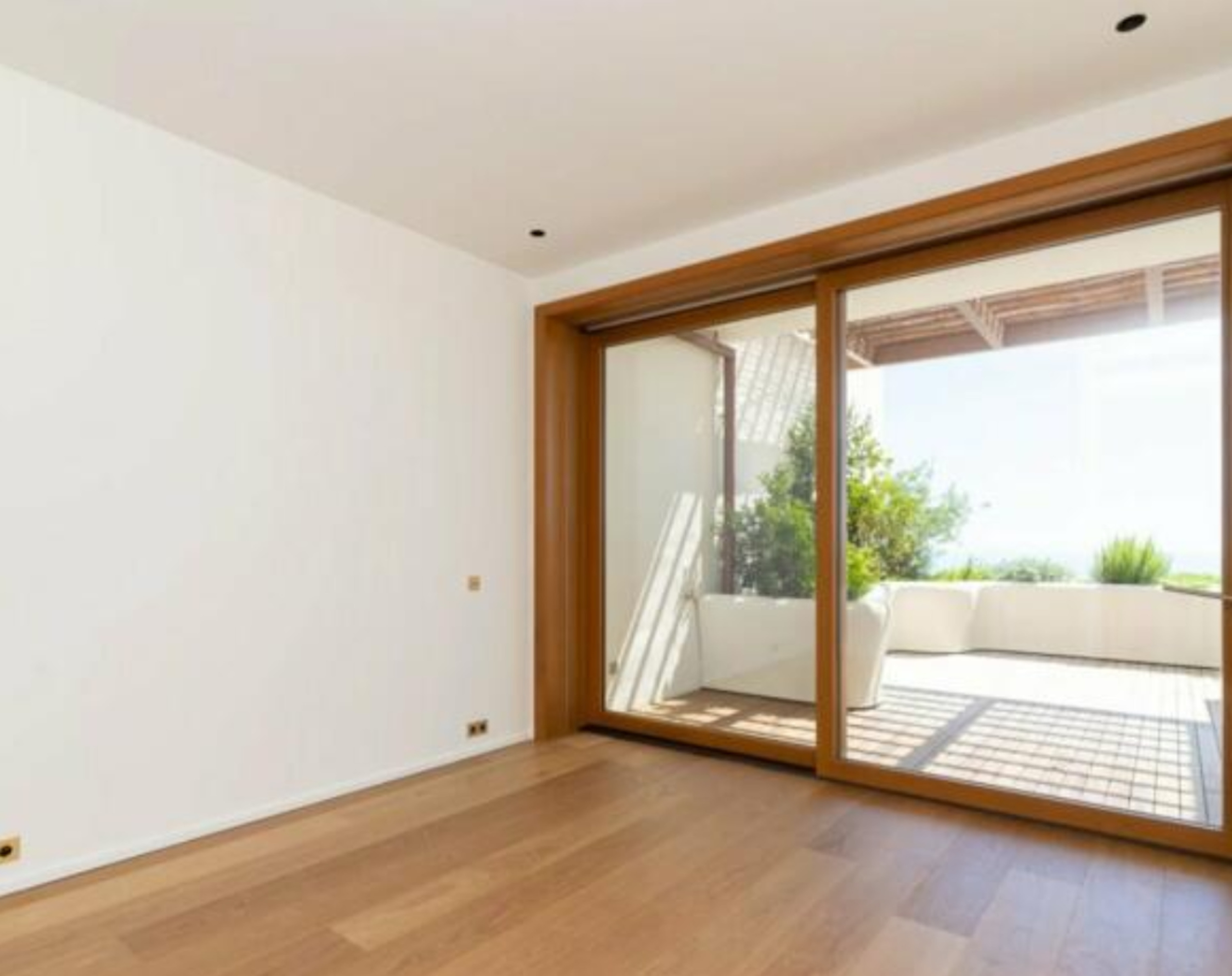 capture-d-e-cran-2026-04-27-a-11.17.33-1777281885-scaled-1 3 rooms for sale at l’Exotique