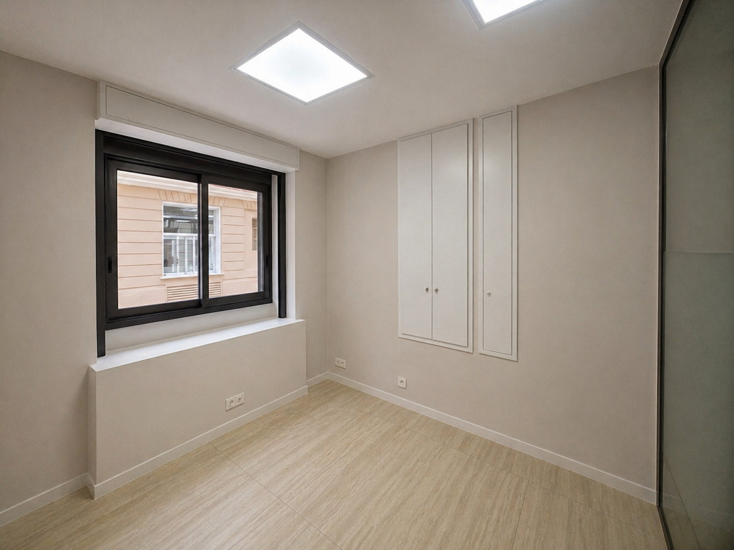 311e5af056631979cc6738f3c12931c0abffc4d76d17b84f9a7321adda6f5cfb-1777538406-scaled-1 Commercial premises with display windows – Monte-Carlo