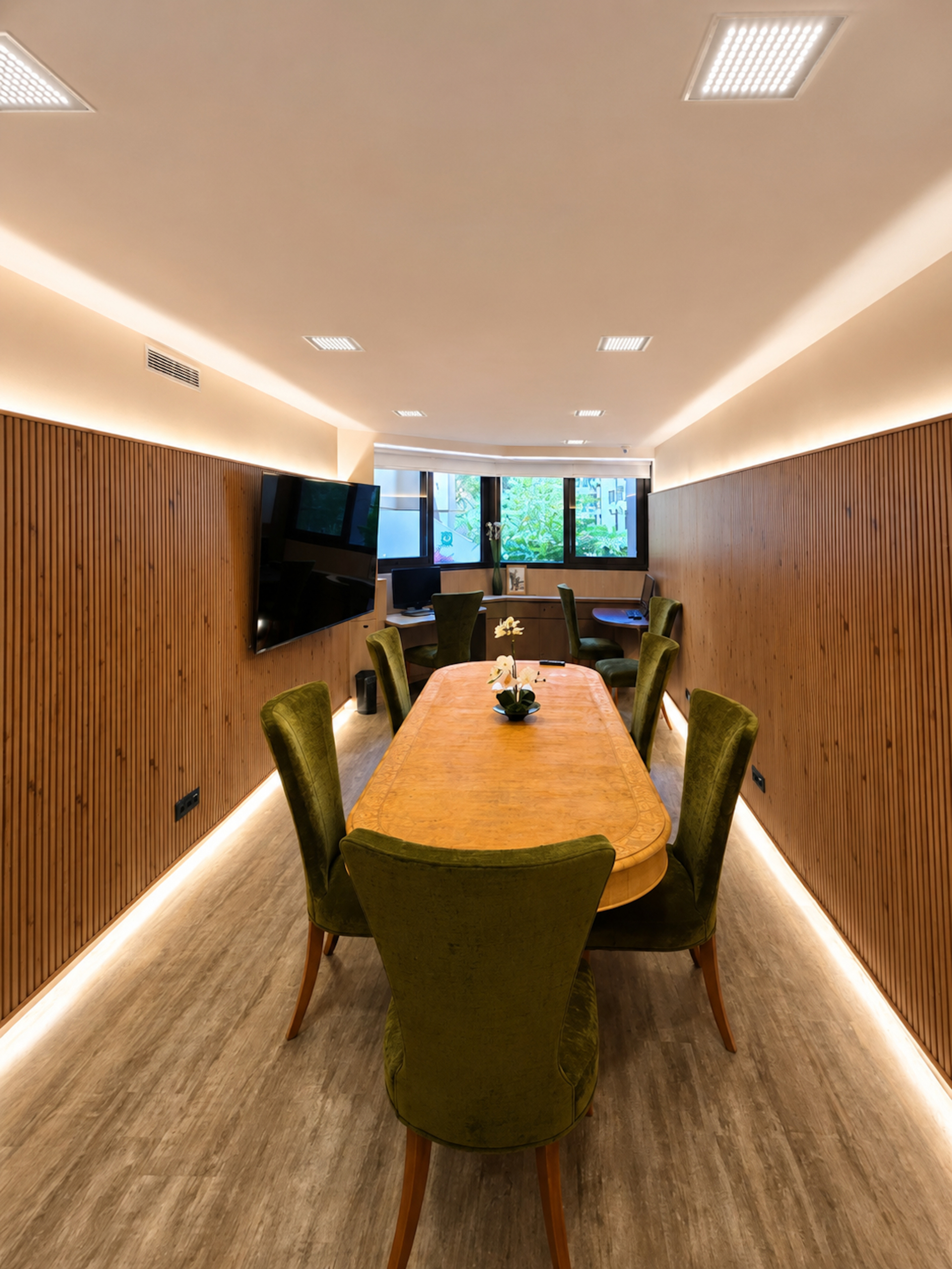 chatgpt-image-24-juin-2026-11-11-14-1-1782303402-scaled-1 Business Centers – Luxury Private Offices in Monaco